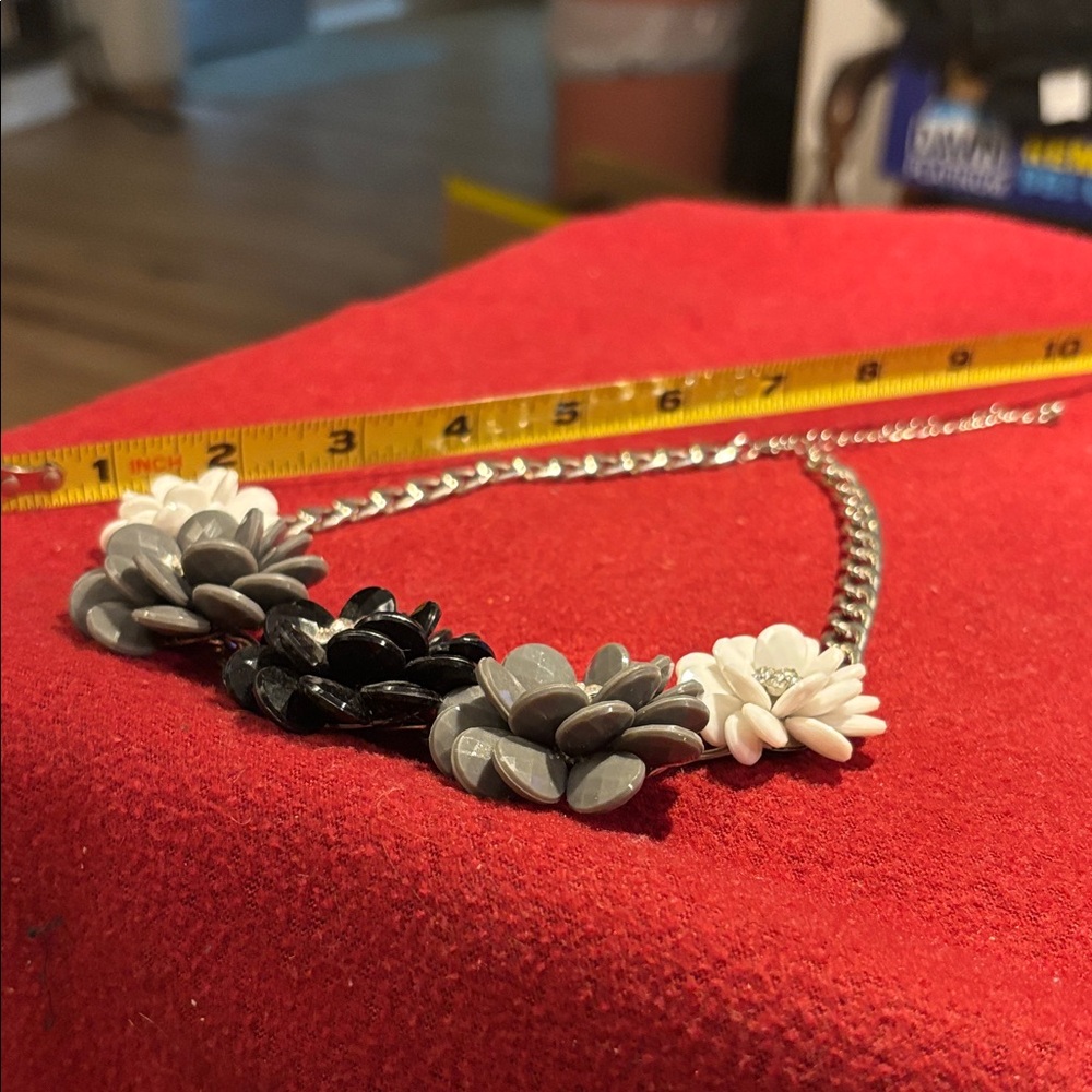 Floral Statement Necklace in Black, Gray, and White